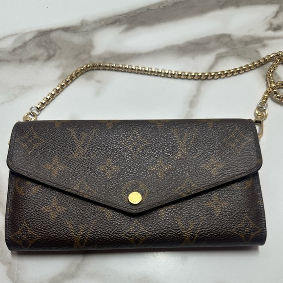 Authentic LOUIS VUITTON Monogram Sarah Wallet to Crossbody Shoulder Bag - Picture 12 of 12